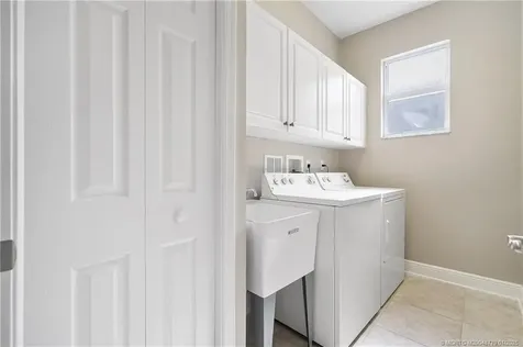 10072 SW Oak Tree Circle Port St Lucie FL 34987