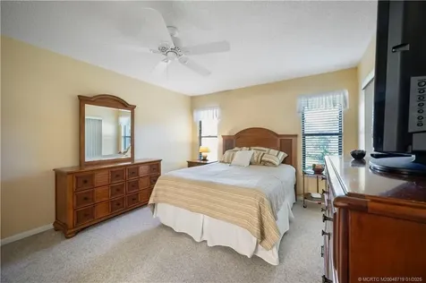 7817 SE Sugar Sand Circle Hobe Sound FL 33455