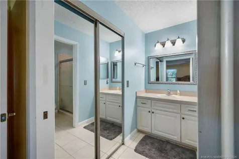 7817 SE Sugar Sand Circle Hobe Sound FL 33455