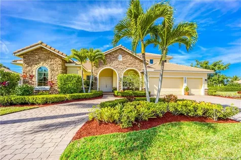 7392 SE Ravissant Drive Stuart FL 34997