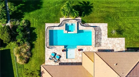 7392 SE Ravissant Drive Stuart FL 34997