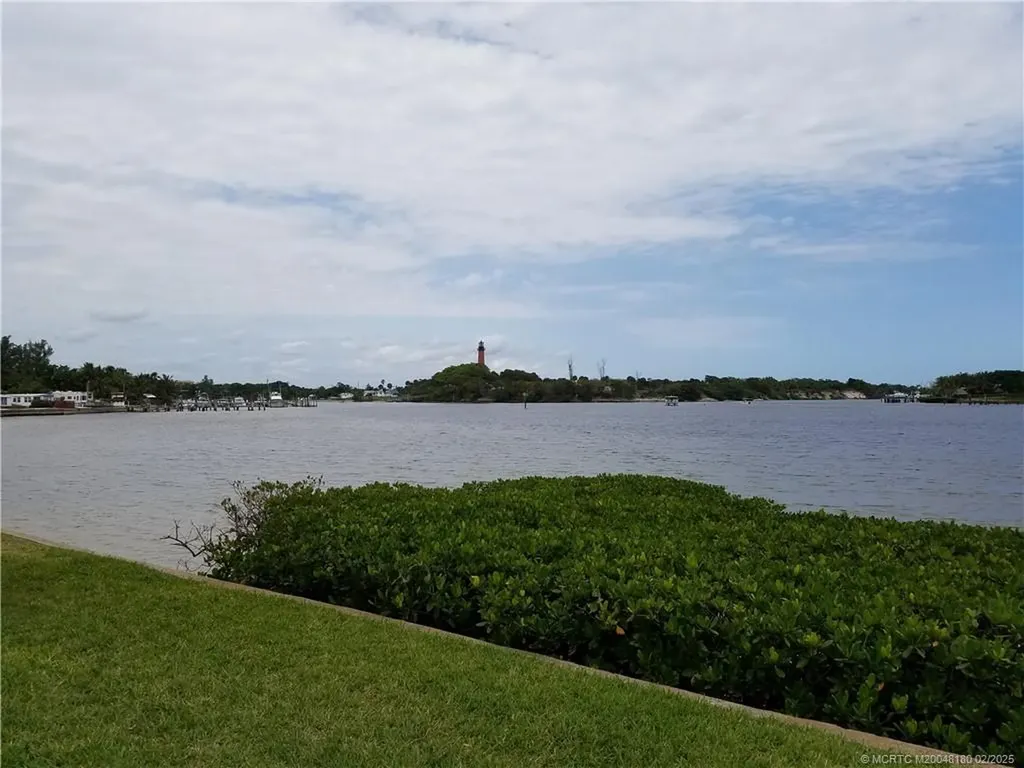 755 Saturn Street Jupiter FL 33477