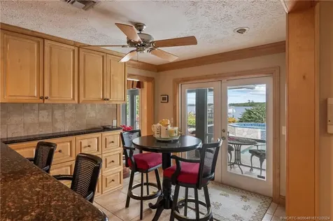 3990 NE Joes Point Road Stuart FL 34996