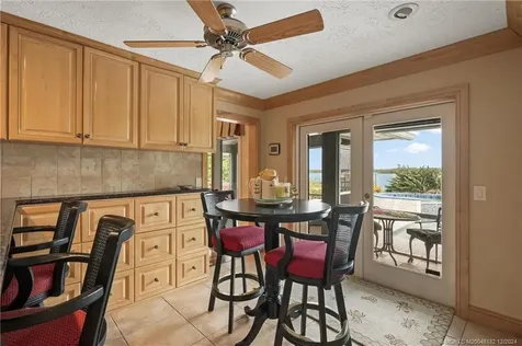3990 NE Joes Point Road Stuart FL 34996