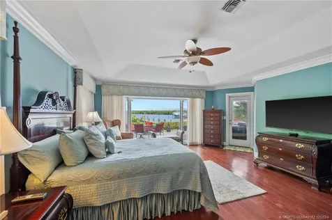 3990 NE Joes Point Road Stuart FL 34996