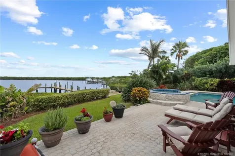 3990 NE Joes Point Road Stuart FL 34996