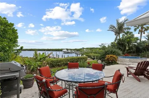 3990 NE Joes Point Road Stuart FL 34996
