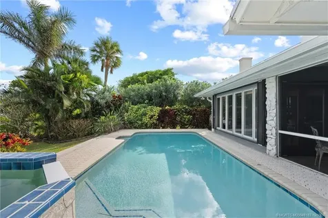 3990 NE Joes Point Road Stuart FL 34996
