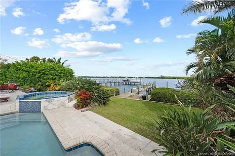 3990 NE Joes Point Road Stuart FL 34996