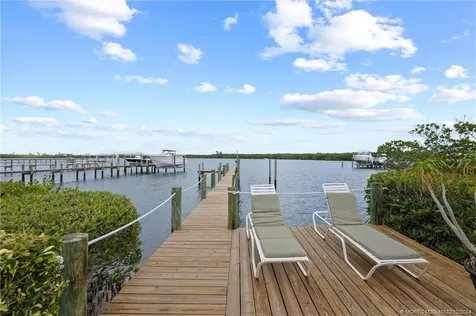 3990 NE Joes Point Road Stuart FL 34996