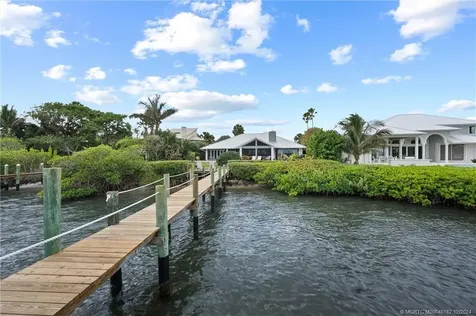 3990 NE Joes Point Road Stuart FL 34996