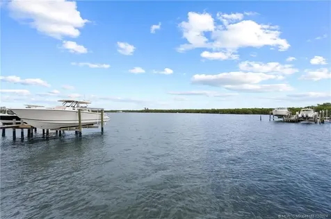 3990 NE Joes Point Road Stuart FL 34996