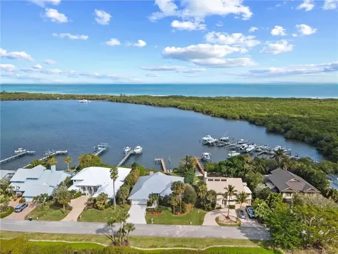 3990 NE Joes Point Road Stuart FL 34996