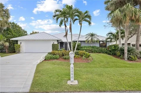 3990 NE Joes Point Road Stuart FL 34996