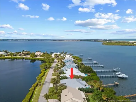 3990 NE Joes Point Road Stuart FL 34996