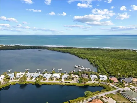 3990 NE Joes Point Road Stuart FL 34996