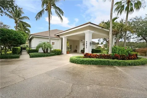 1155 Governors Way Vero Beach FL 32963