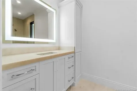 1904 SE Sailfish Point Boulevard Stuart FL 34996