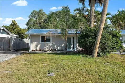 417 SE Robalo Court Stuart FL 34996