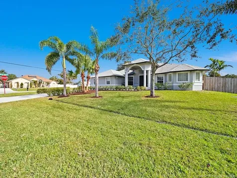 2598 SW National Circle Port St Lucie FL 34953