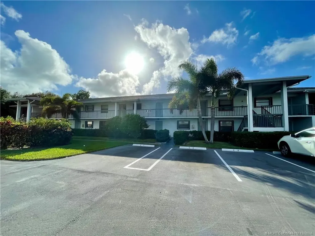 1210 SE Parkview Place Stuart FL 34994