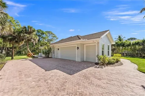 1680 SE Cypress Glen Way Stuart FL 34997