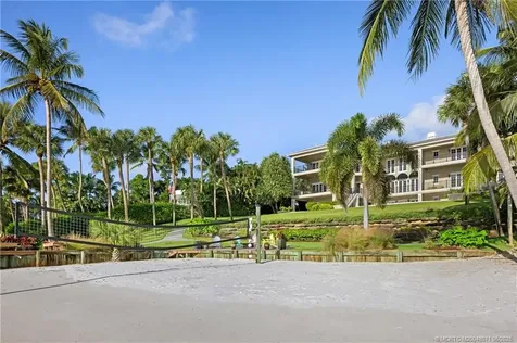 65 S River Road Sewalls Point FL 34996