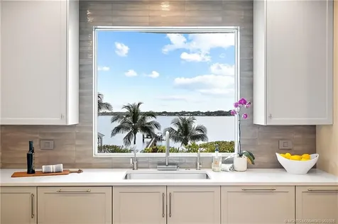 31 NE Lofting Way Stuart FL 34996