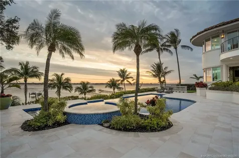 31 NE Lofting Way Stuart FL 34996