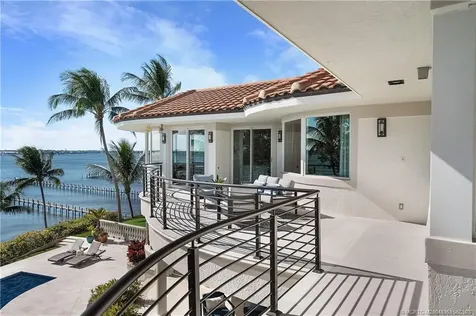 31 NE Lofting Way Stuart FL 34996