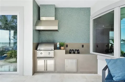 31 NE Lofting Way Stuart FL 34996