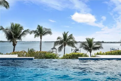 31 NE Lofting Way Stuart FL 34996