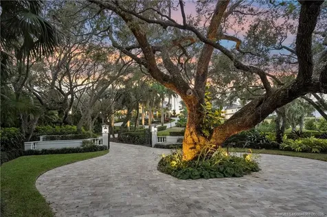 31 NE Lofting Way Stuart FL 34996