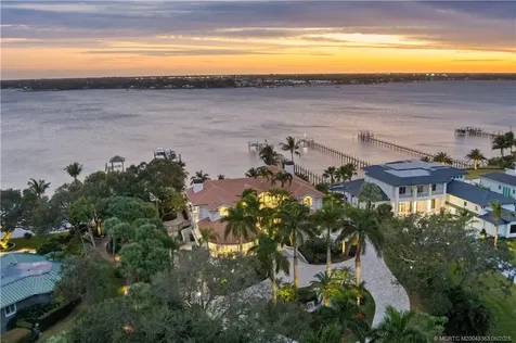 31 NE Lofting Way Stuart FL 34996