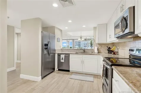 579 NE Plantation Road Stuart FL 34996