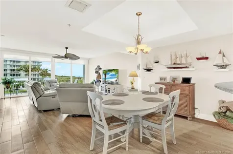 579 NE Plantation Road Stuart FL 34996