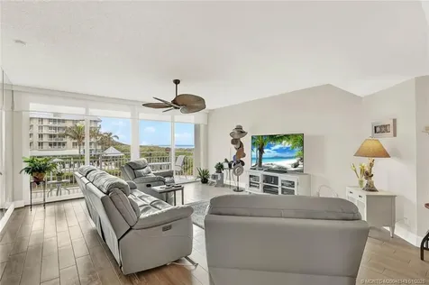 579 NE Plantation Road Stuart FL 34996