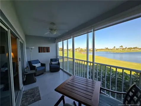 185 NE Edgewater Drive Stuart FL 34996