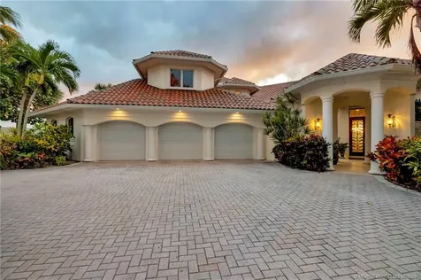 2995 SE Dune Drive Stuart FL 34996