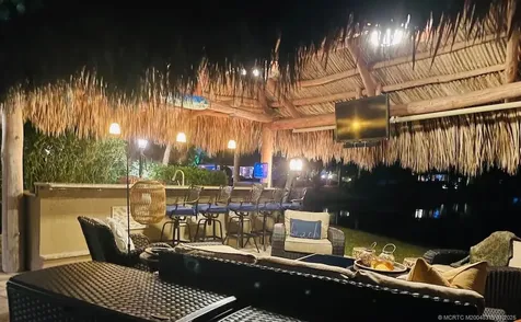 464 NW Sandtrap Lane Port Saint Lucie FL 34986