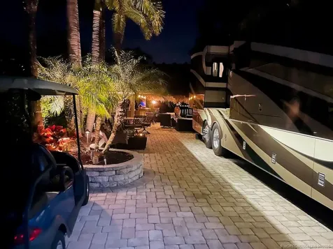 464 NW Sandtrap Lane Port Saint Lucie FL 34986