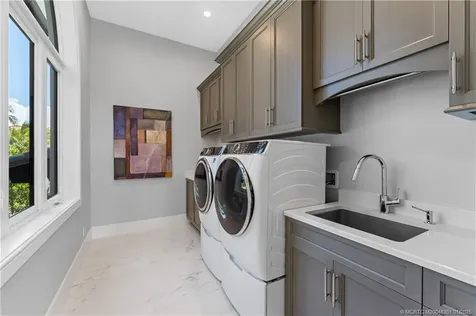 3057 SE Dune Drive Stuart FL 34996