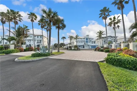 7671 Pelican Pointe Drive Jensen Beach FL 34957