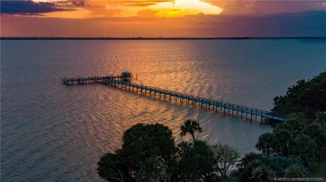 7671 Pelican Pointe Drive Jensen Beach FL 34957