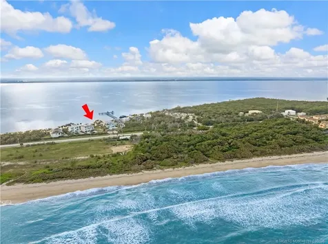 7671 Pelican Pointe Drive Jensen Beach FL 34957