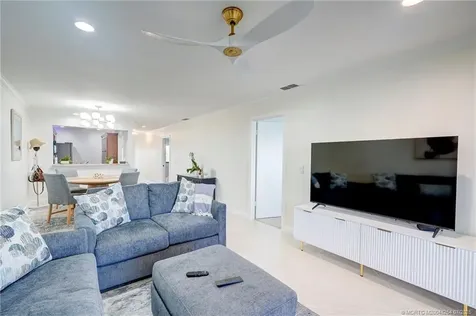 20 NE Plantation Road Stuart FL 34996