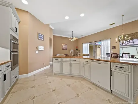 816 SW Grand Reserves Boulevard Port St Lucie FL 34986