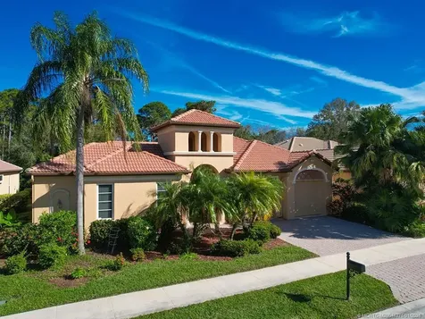 816 SW Grand Reserves Boulevard Port St Lucie FL 34986