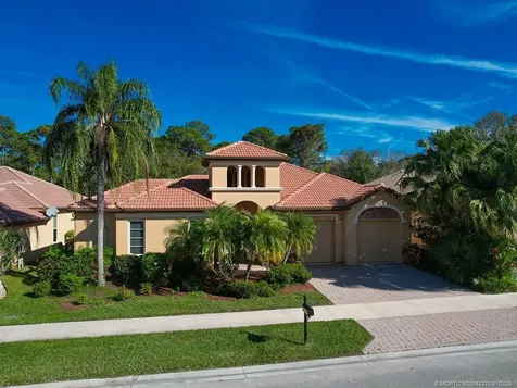 816 SW Grand Reserves Boulevard Port St Lucie FL 34986