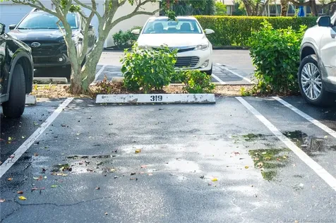 319 NE Golfview Circle Stuart FL 34996